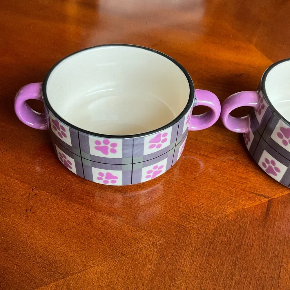 Dog or Cat Food / Water Bowls, Small w handles, light purple paw prints ADORABLE